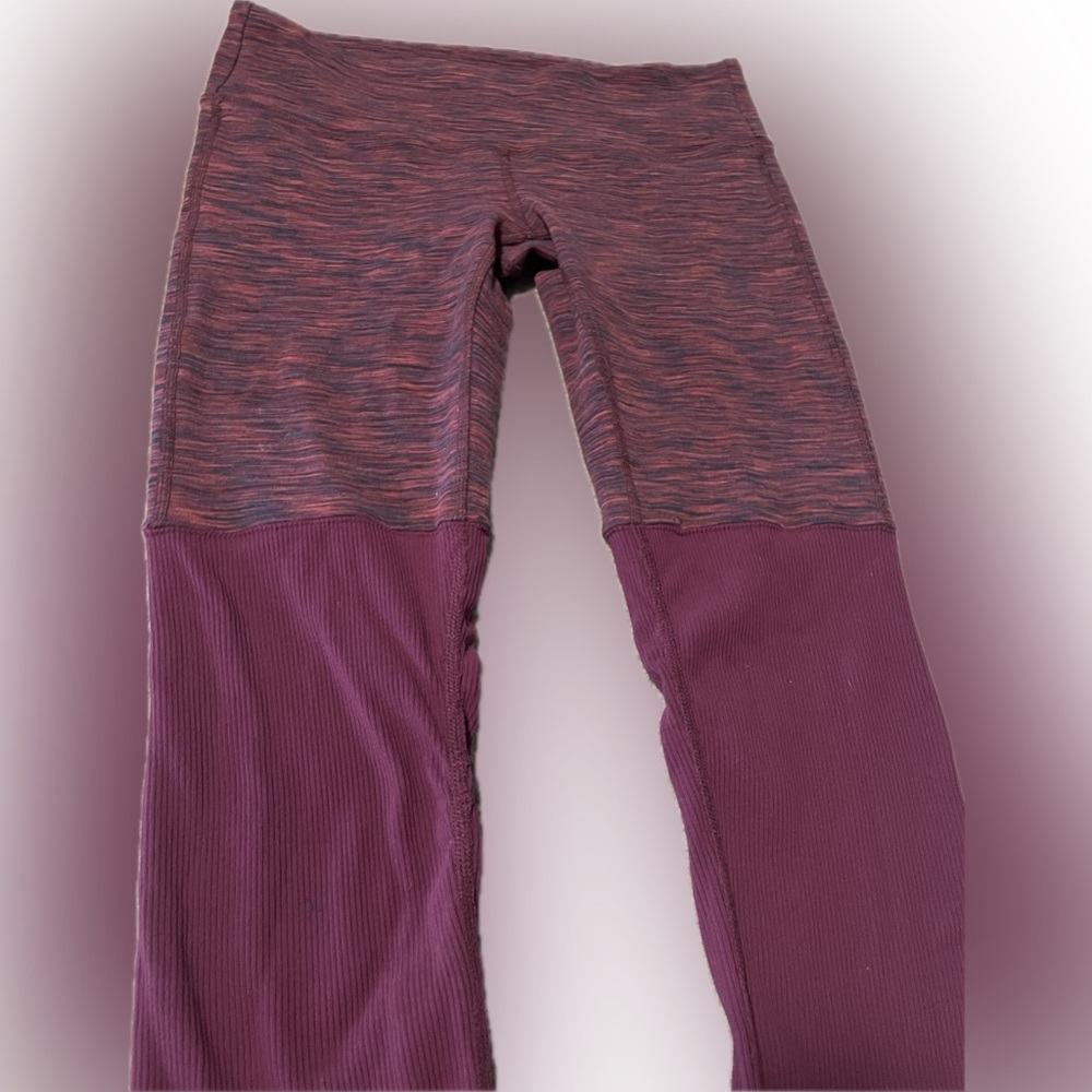 Alo Yoga Goddess leggings, med, Space Dye Burgundy Red Mixed Media - Picture 11 of 11